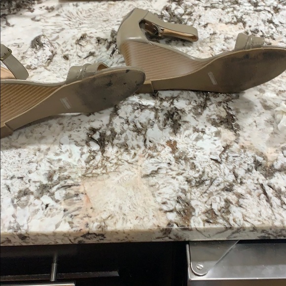 Sandals - Picture 2 of 3